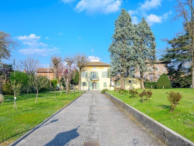 Villa Indipendente in vendita a Chiozzino, Scandiano