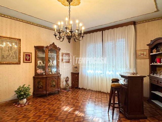 Villa Indipendente in vendita a Roveda, Sedriano