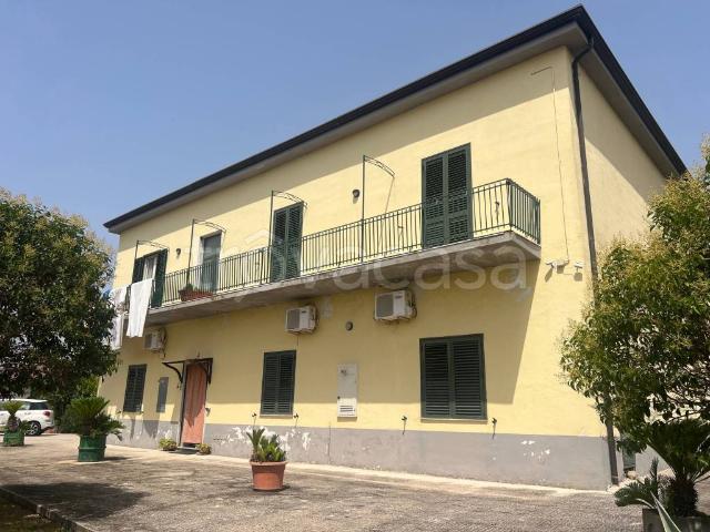 Villa Indipendente in vendita a Serre, Campania