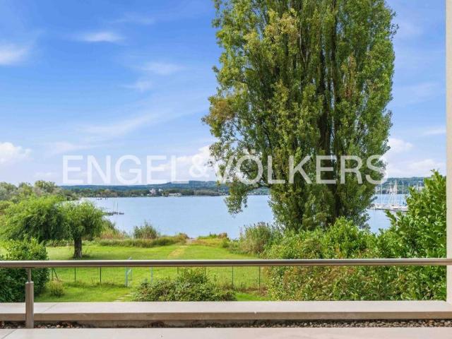 Villa Indipendente in vendita a Sesto Calende, Lombardia