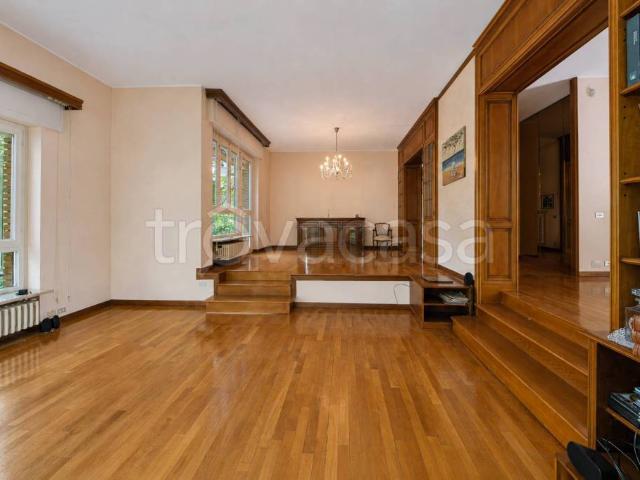Villa Indipendente in vendita a Altopiano di Seveso, Seveso