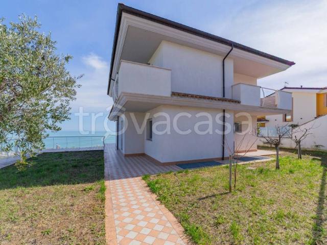 Villa Indipendente in vendita a Silvi, Abruzzo