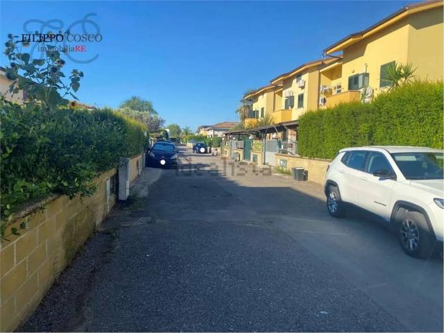 Villa Indipendente in vendita a Simeri Mare, Simeri Crichi