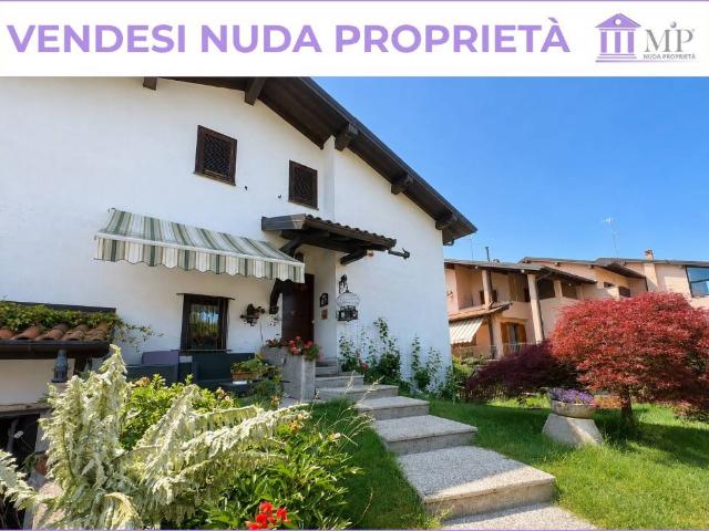 Villa Indipendente in vendita a Solbiate con Cagno, Concagno