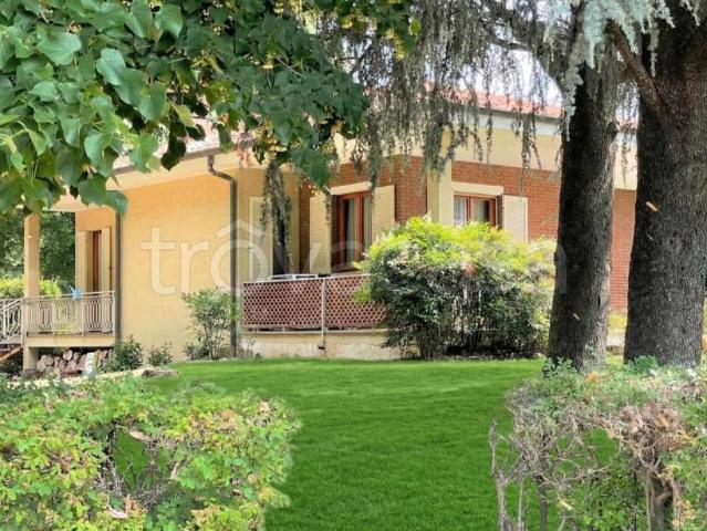 Villa Indipendente in vendita a Senna Lodigiana, Lombardia