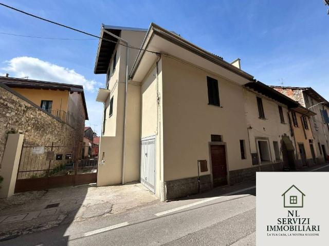 Villa Indipendente in vendita a Mezzana, Somma Lombardo