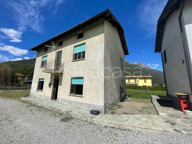 Villa Indipendente in vendita a Sorico, Lombardia