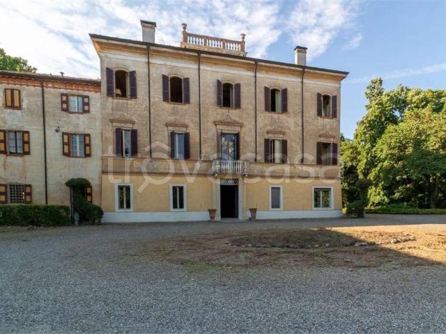 Villa Indipendente in vendita a Unione dei comuni del Distretto Ceramico, Fiorano Modenese