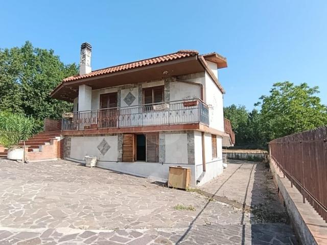 Villa Indipendente in vendita a Spigno Saturnia, Lazio