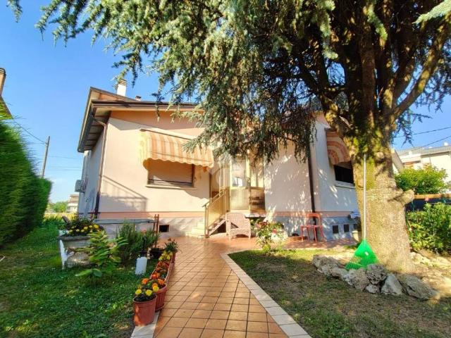 Villa Indipendente in vendita a Rossignago, Spinea