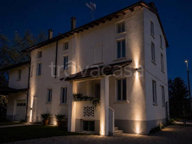 Villa Indipendente in vendita a Stradella, Lombardia