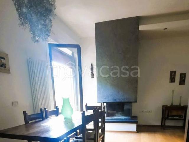 Villa Indipendente in vendita a Subbiano, Toscana