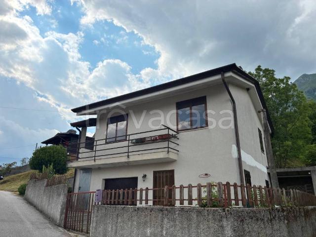 Villa Indipendente in vendita a Lusevera, Friuli-Venezia Giulia