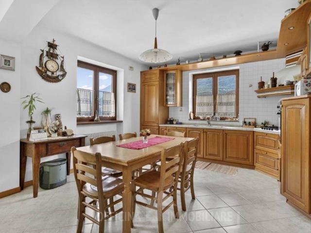 Villa Indipendente in vendita a Talamona, Lombardia