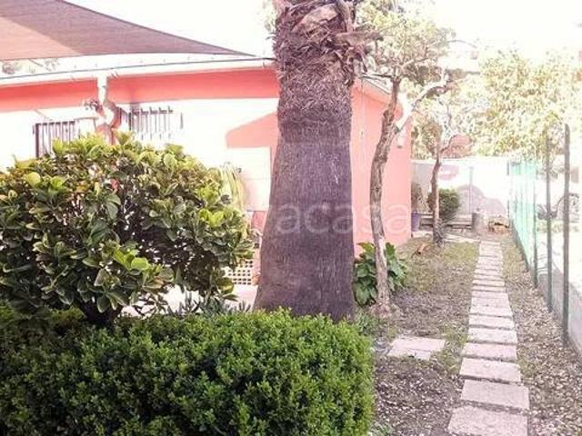Villa Indipendente in vendita a Padiglione, Marche