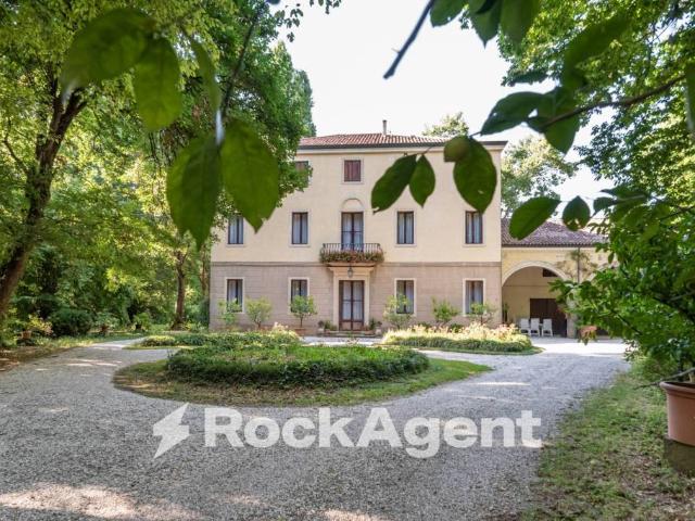Villa Indipendente in vendita a Teolo, Bresseo