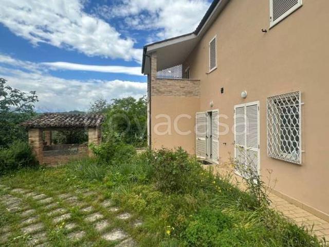 Villa Indipendente in vendita a Teramo, Abruzzo