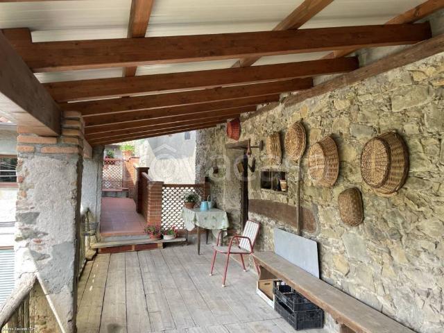 Villa Indipendente in vendita a Unione dei comuni Media Valle del Serchio, Coreglia Antelminelli