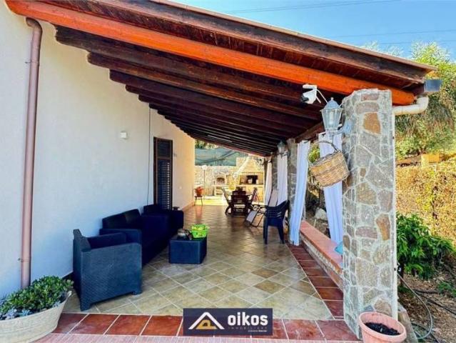 Villa Indipendente in vendita a Termini Imerese, Sicilia