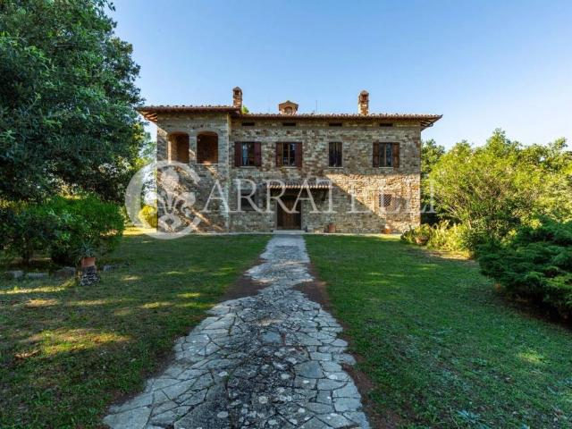 Villa Indipendente in vendita a Montelupino, Todi