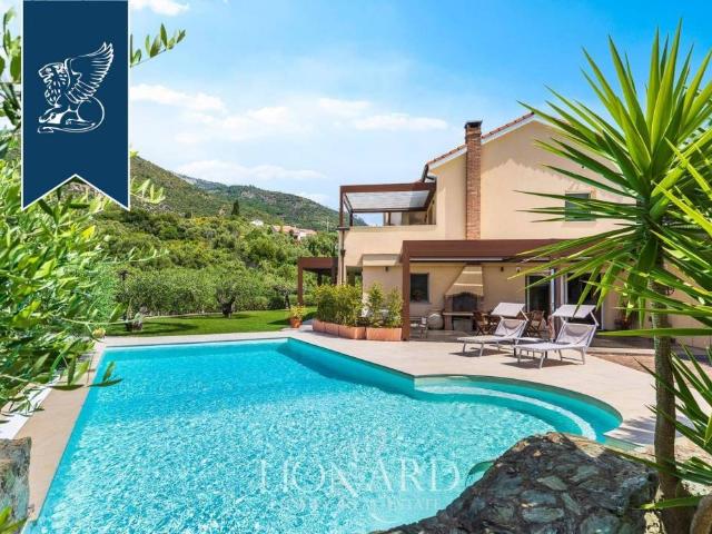 Villa Indipendente in vendita a Toirano, Liguria