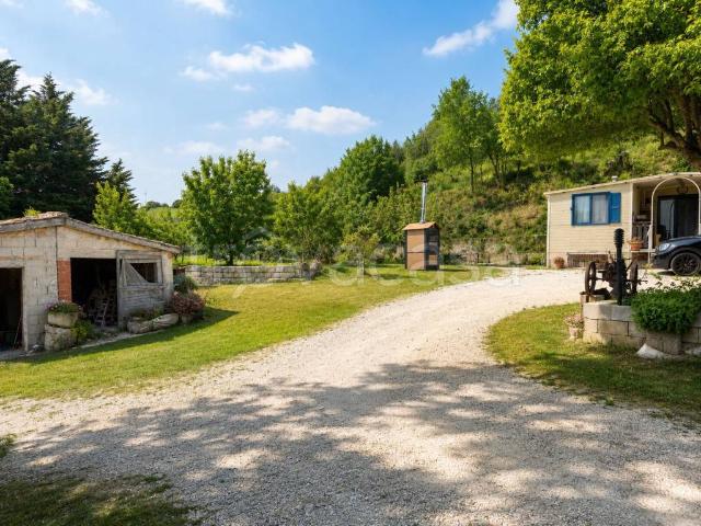 Villa Indipendente in vendita a Marche, Macerata