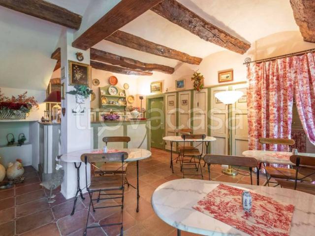 Villa Indipendente in vendita a Piemonte, Asti
