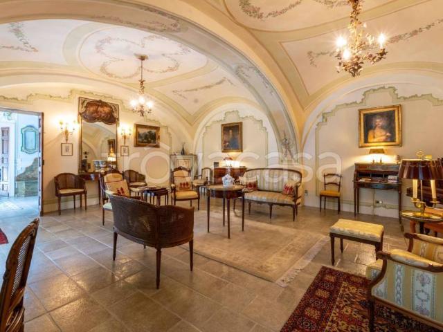 Villa Indipendente in vendita a Piemonte, Asti