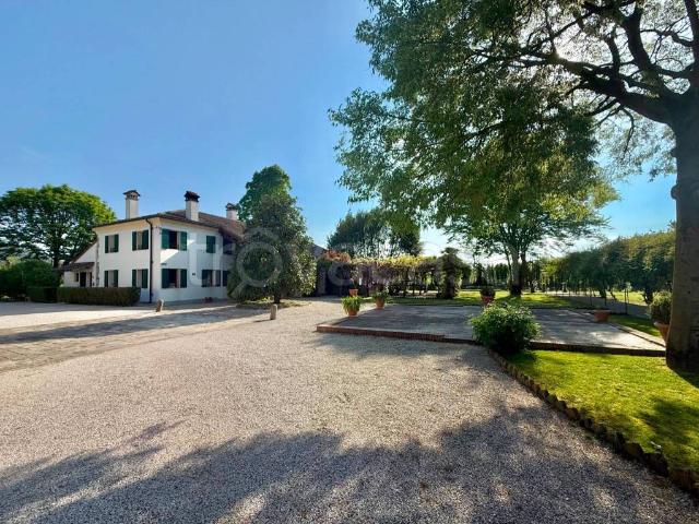 Villa Indipendente in vendita a Torreglia, Veneto