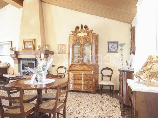 Villa Indipendente in vendita a Marola, Torri di Quartesolo