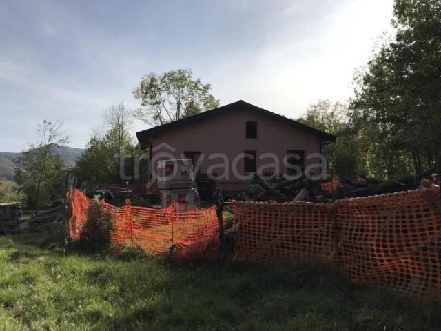 Villa Indipendente in vendita a Torriglia, Liguria