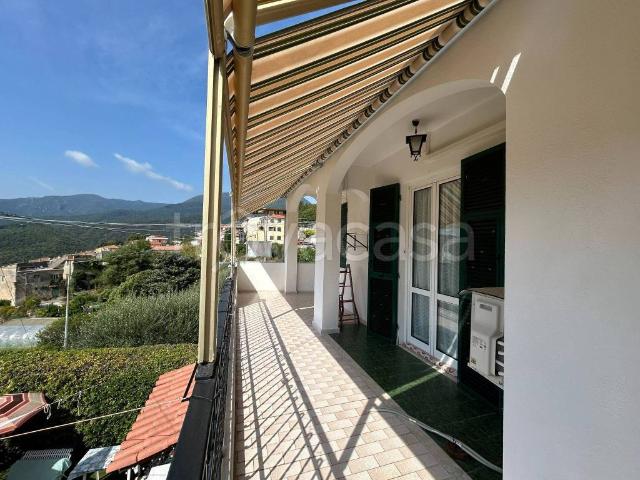 Villa Indipendente in vendita a Tovo San Giacomo, Liguria