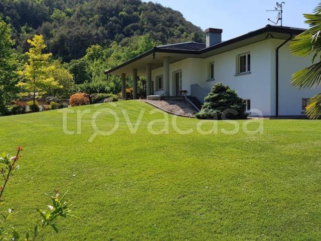 Villa Indipendente in vendita a Trasaghis / Trasagas, Udine / Udin / Videm