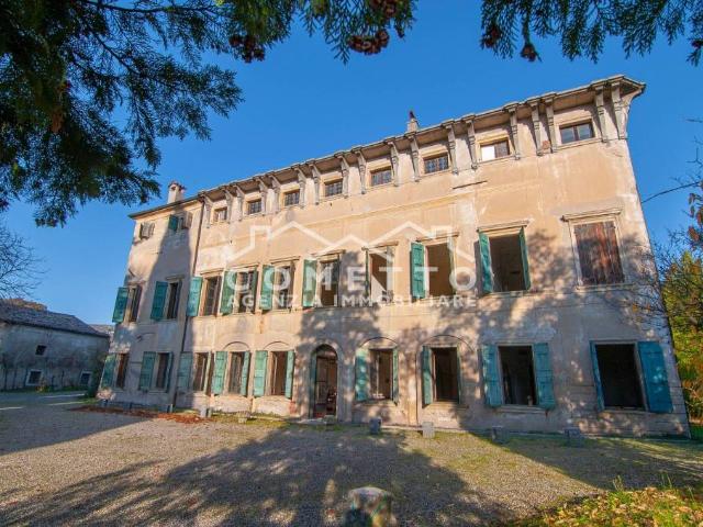 Villa Indipendente in vendita a Tregnago, Veneto