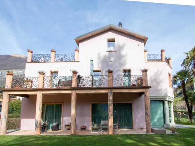 Villa Indipendente in vendita a Villa, Tremezzina
