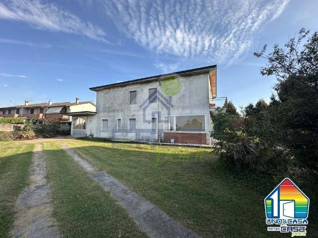 Villa Indipendente in vendita a Trescore Cremasco, Cremona