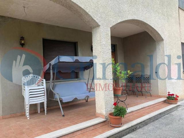 Villa Indipendente in vendita a Borgo di Trevi, Trevi