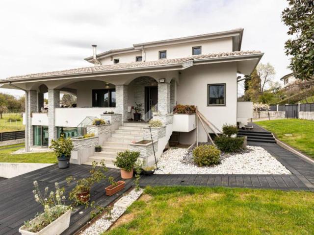 Villa Indipendente in vendita a Tricesimo, Friuli-Venezia Giulia