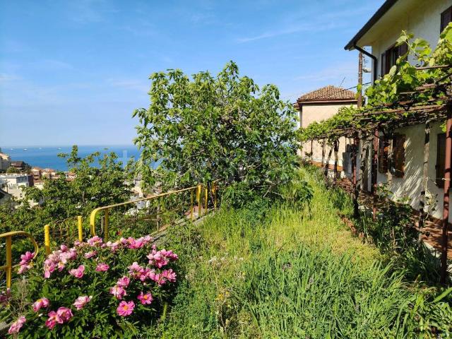 Villa Indipendente in vendita a Conconello / Ferlugi, Villa Opicina
