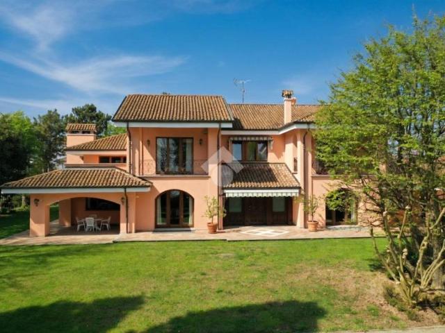 Villa Indipendente in vendita a Tronzano Vercellese, Vercelli