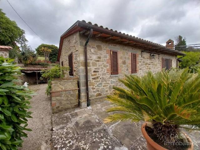 Villa Indipendente in vendita a Tuoro Sul Trasimeno, Umbria