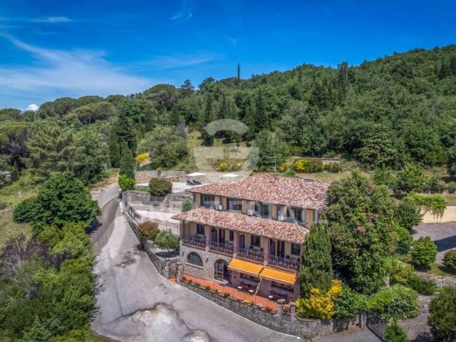 Villa Indipendente in vendita a La Cima, Tuoro Sul Trasimeno