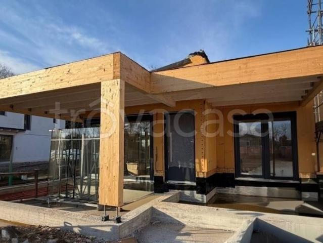 Villa Indipendente in vendita a Paderno, Reana Del Roiale