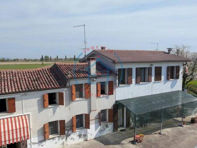 Villa Indipendente in vendita a Urbana, Veneto