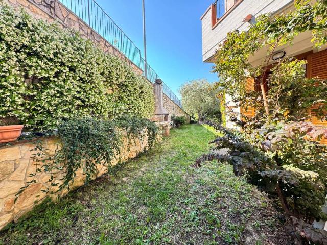 Villa Indipendente in vendita a Sofignano, Vaiano