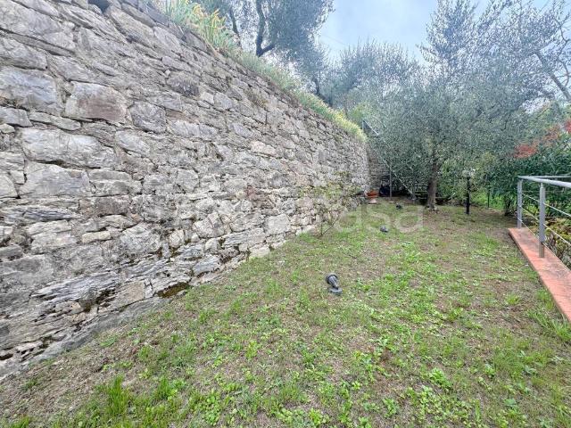 Villa Indipendente in vendita a Vaiano, Toscana