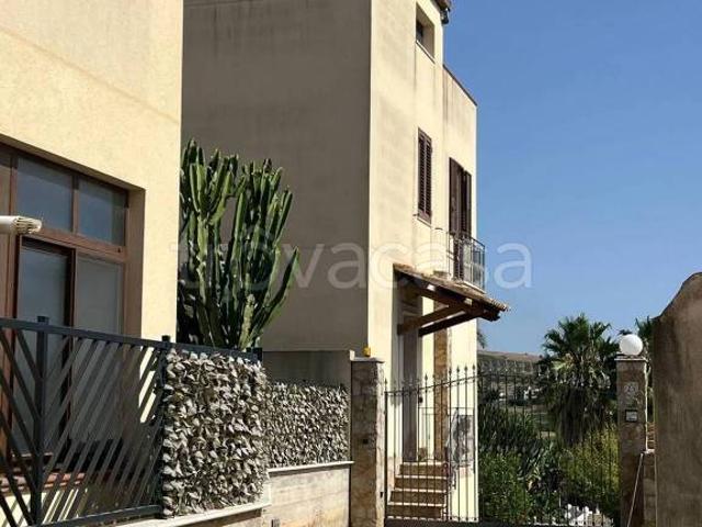 Villa Indipendente in vendita a Valderice, Sicilia