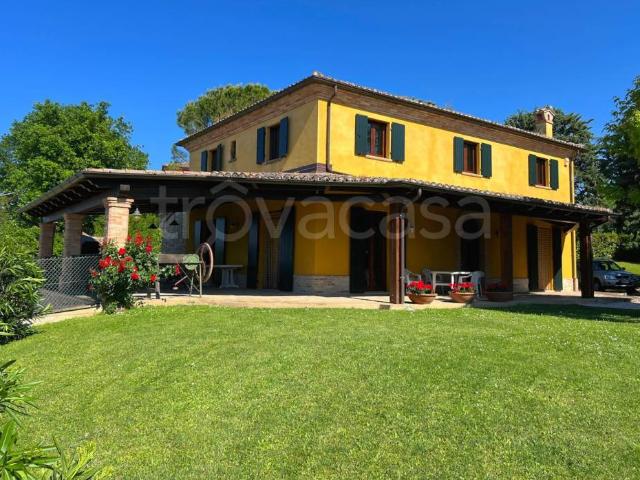 Villa Indipendente in vendita a Vallefoglia, Marche