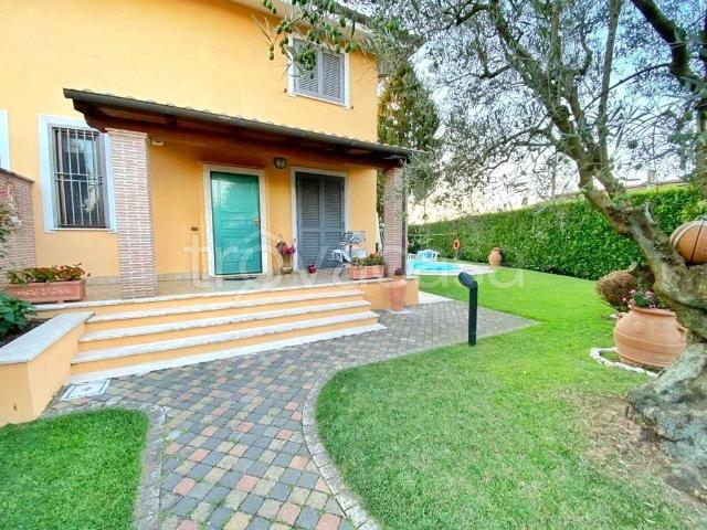 Villa Indipendente in vendita a Villaggio Rinascita, Roma Capitale