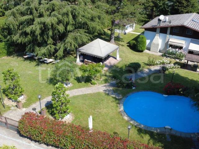 Villa Indipendente in vendita a Unione dei comuni Valli del Reno, Lavino e Samoggia, Reggio Emilia